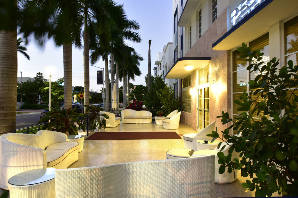 Hotel Pestana Entrance 1